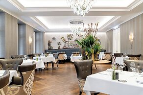 Royal Savoy Hotel & Spa