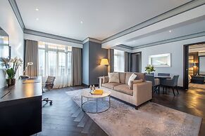 Royal Savoy Hotel & Spa