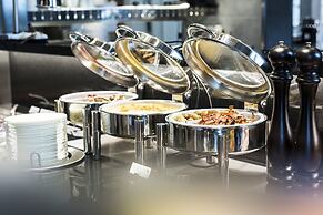 Royal Savoy Hotel & Spa