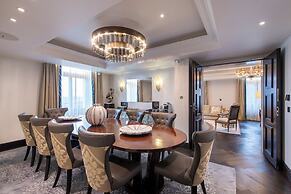 Royal Savoy Hotel & Spa
