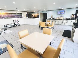 Days Inn by Wyndham Canton