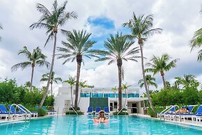 Tideline Palm Beach Ocean Resort and Spa