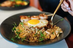 Tideline Palm Beach Ocean Resort and Spa