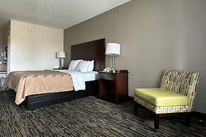 Quality Inn Calhoun North I-75