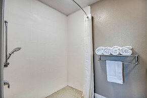 Motel 6 Columbus, OH - OSU North