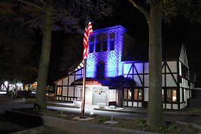 East Norwich Inn