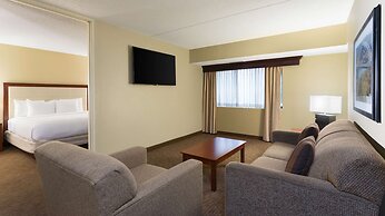 DoubleTree Suites by Hilton Hotel Cincinnati - Blue Ash
