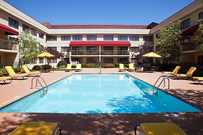 DoubleTree Suites by Hilton Hotel Cincinnati - Blue Ash