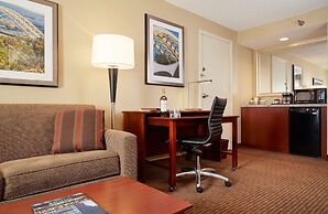 DoubleTree Suites by Hilton Hotel Cincinnati - Blue Ash