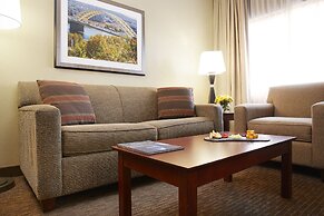 DoubleTree Suites by Hilton Hotel Cincinnati - Blue Ash
