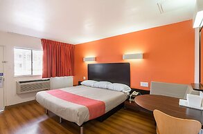 Motel 6 El Paso, TX - Airport - Fort Bliss