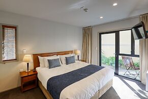 Garden Court Suites And Apartments