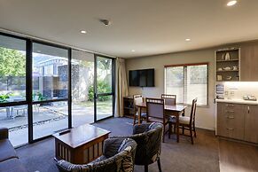 Garden Court Suites And Apartments