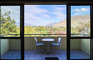 Garden Court Suites And Apartments