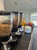 Garden Court Suites And Apartments