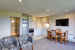 Garden Court Suites And Apartments