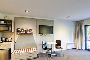 Garden Court Suites And Apartments