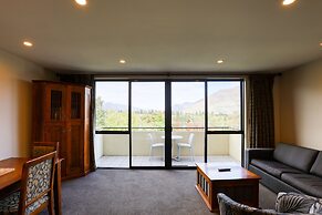 Garden Court Suites And Apartments