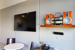 Garden Court Suites And Apartments