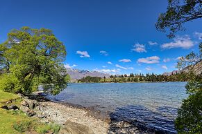 Garden Court Suites And Apartments