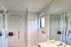 Garden Court Suites And Apartments