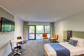 Garden Court Suites And Apartments