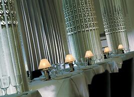The Waldorf Hilton, London