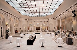 The Waldorf Hilton, London