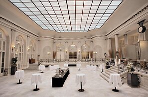 The Waldorf Hilton, London