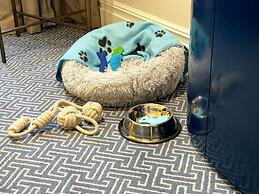 The Waldorf Hilton, London