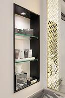 The Waldorf Hilton, London