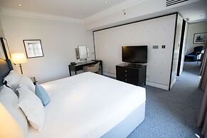 The Waldorf Hilton, London