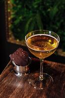 The Waldorf Hilton, London