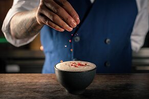 The Waldorf Hilton, London