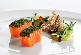 The Waldorf Hilton, London