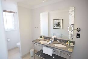 The Waldorf Hilton, London