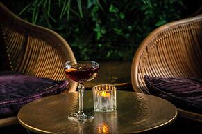 The Waldorf Hilton, London