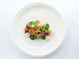 The Waldorf Hilton, London