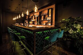 The Waldorf Hilton, London