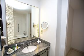 The Waldorf Hilton, London