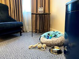 The Waldorf Hilton, London