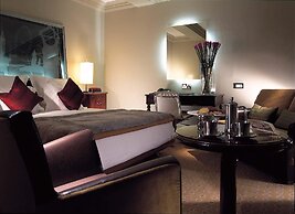 The Waldorf Hilton, London