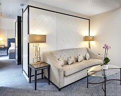 The Waldorf Hilton, London