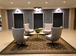 Holiday Inn & Suites Pittsfield-Berkshires by IHG