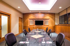 Holiday Inn & Suites Pittsfield-Berkshires by IHG