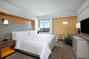 Holiday Inn & Suites Pittsfield-Berkshires by IHG