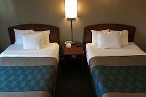 Econo Lodge Darien Lakes