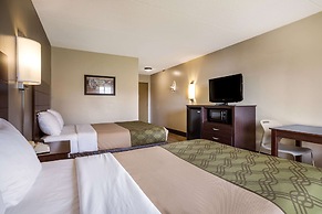 Econo Lodge Darien Lakes