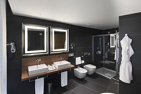 NH Collection Milano President