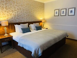 The Tontine Hotel